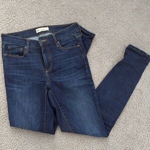Gap True Skinny Jeans